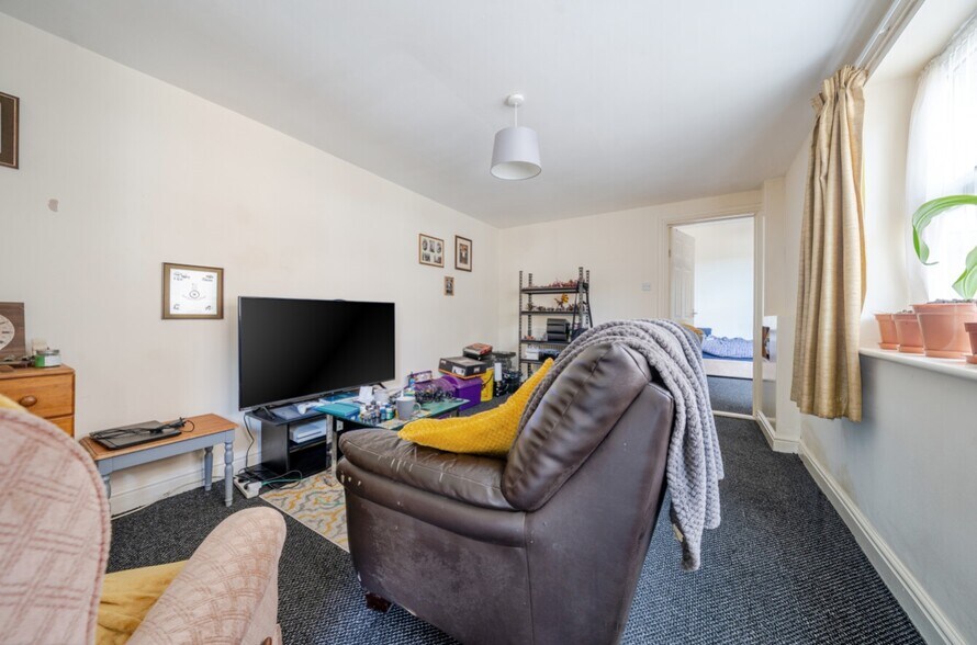 125-127 Corporation Road, Grimsby à vendre - Photo intérieure - Image 3 de 3