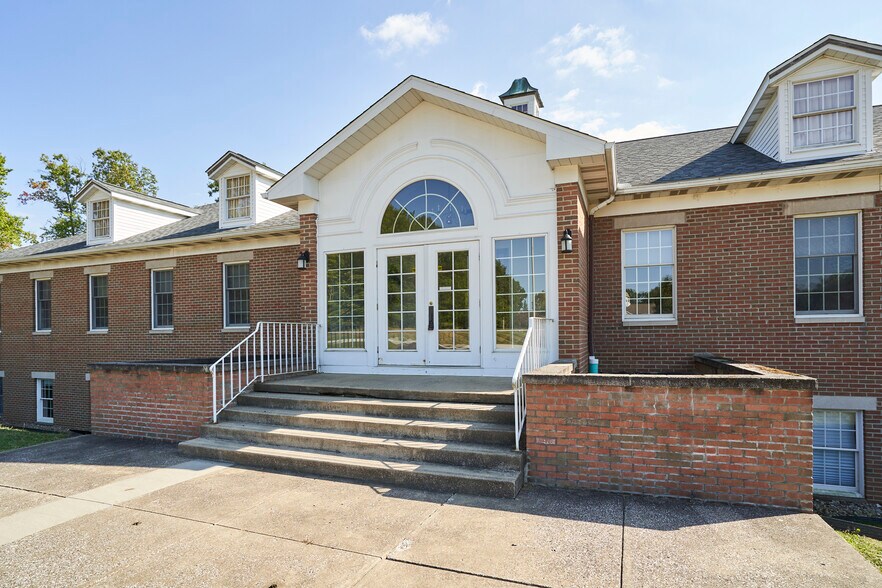 1920 Georgetown Rd, Hudson, OH à vendre - Photo du bâtiment - Image 3 de 37