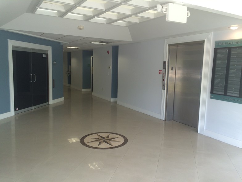 3785 NW 82nd Ave, Doral, FL for lease - Lobby - Image 3 of 5