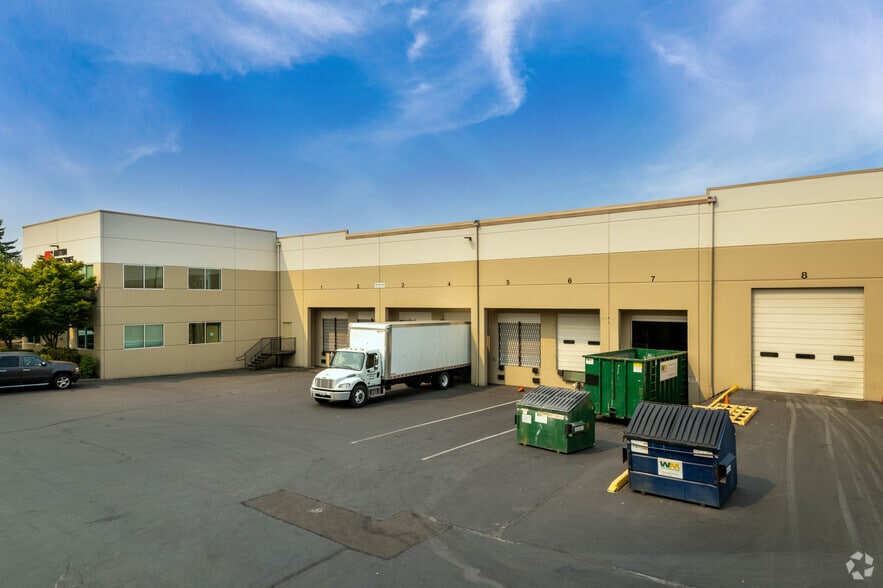 18436 Cascade Ave S, Tukwila, WA for lease - Building Photo - Image 2 of 5