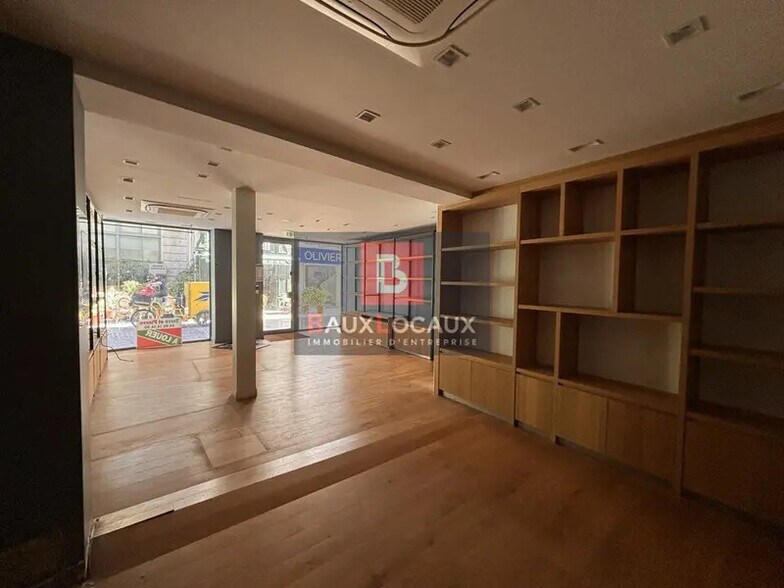 Retail in Avignon for lease - Building Photo - Image 3 of 6
