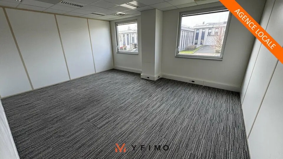 Office in Cergy for lease - Interior Photo - Image 3 of 15