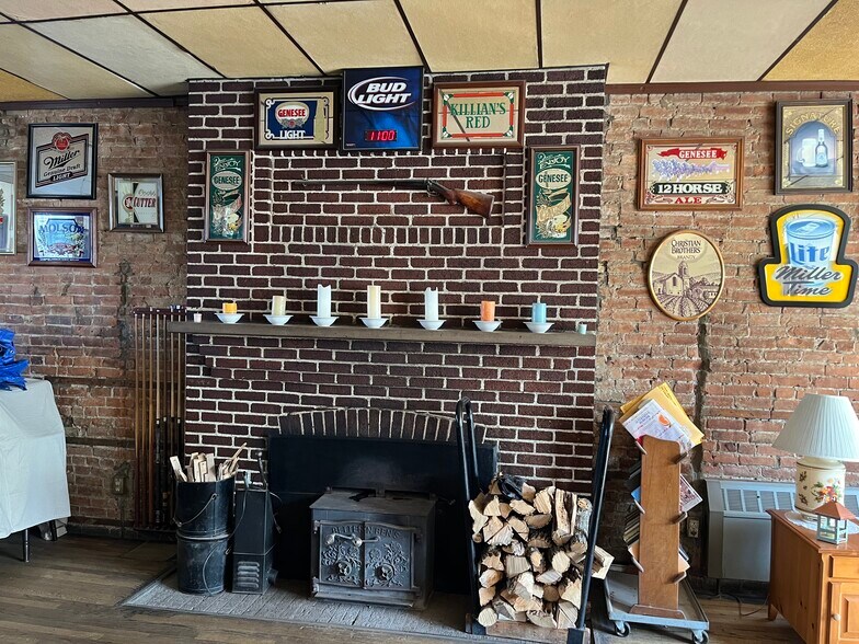 100 S Main St, Castleton On Hudson, NY à vendre - Photo intérieure - Image 3 de 7