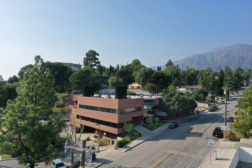 4515 Ocean View Blvd, La Canada Flintridge, CA for lease - Building Photo - Image 2 of 31