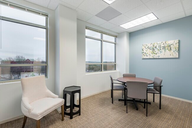 Plus de détails pour 3900 Westerre Pky, Richmond, VA - Coworking à louer