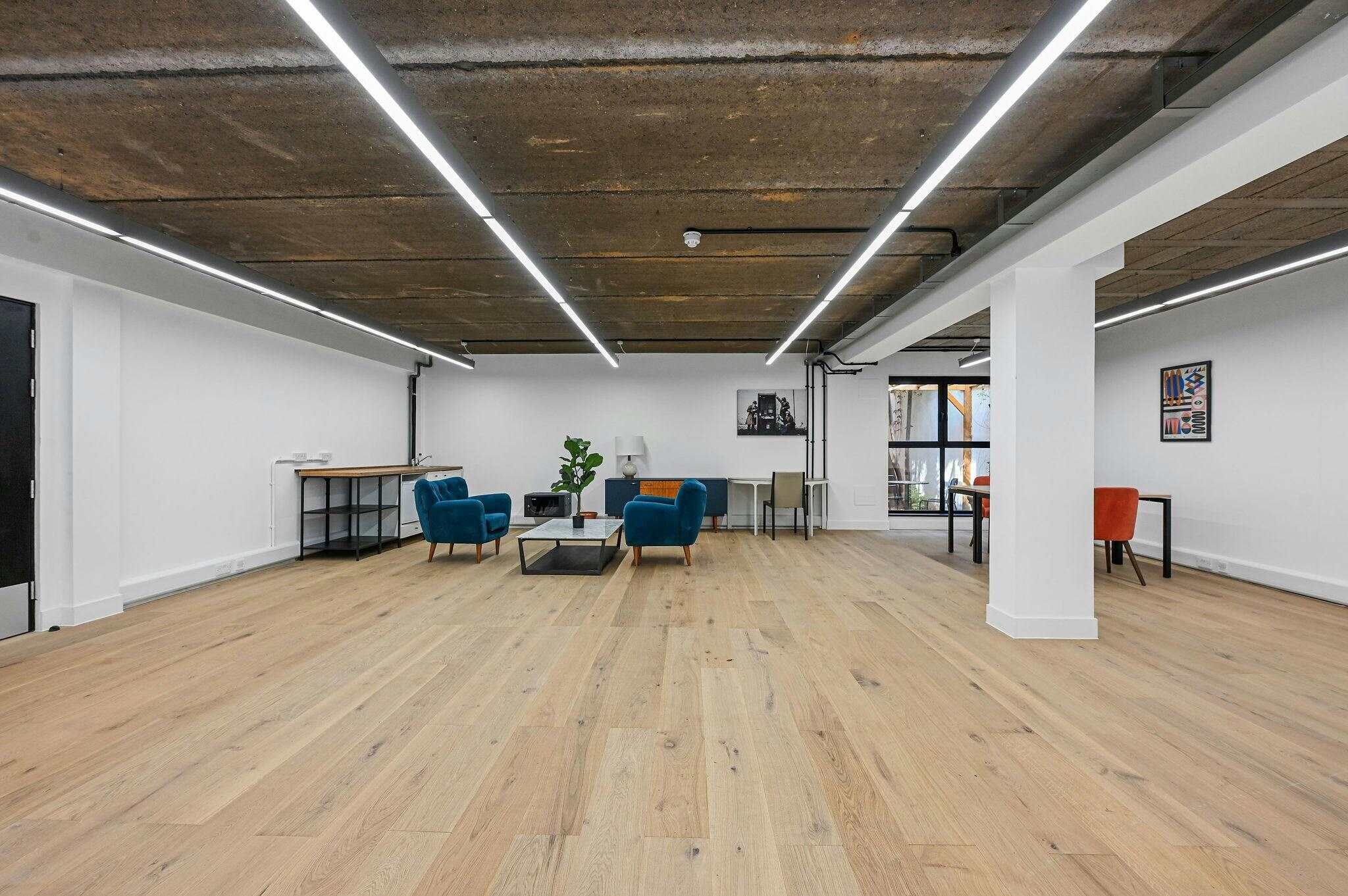 18 Victoria Park Sq, Londres à louer Photo intérieure- Image 1 de 9