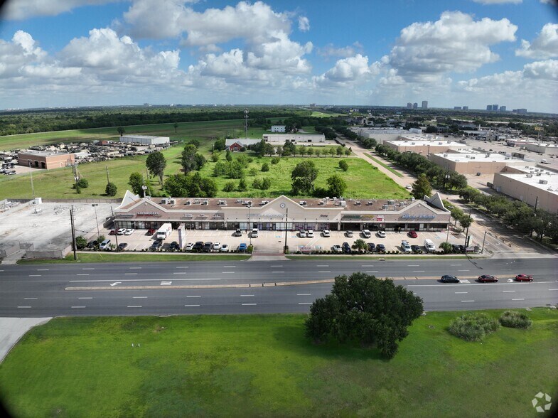 14800 Westheimer Rd, Houston, TX à louer - Communauté Matterport - Image 2 de 11
