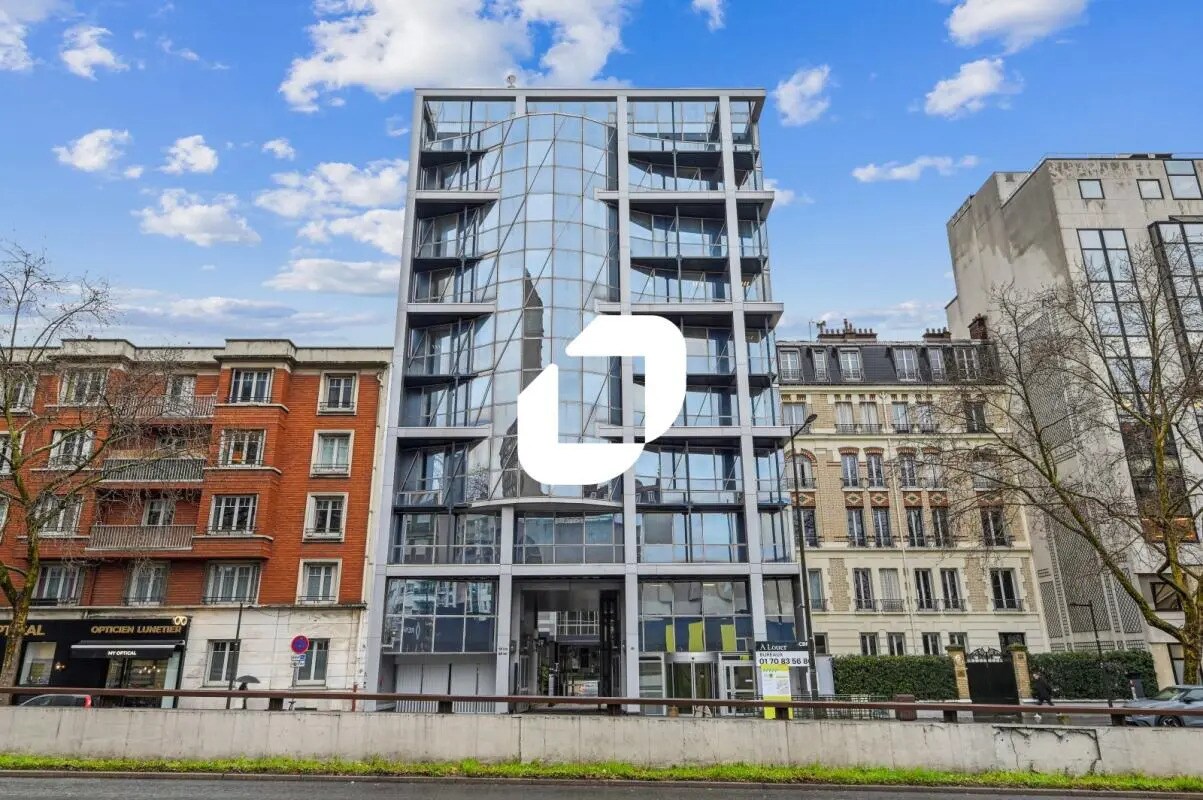 Office in Boulogne-Billancourt for lease Building Photo- Image 1 of 6