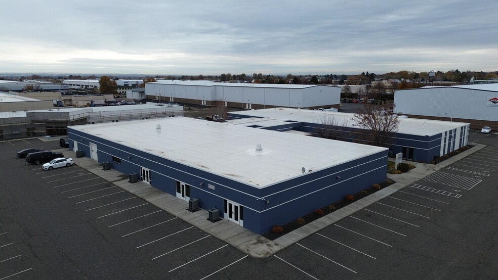 415 N Roosevelt St, Kennewick, WA à louer - Photo du bâtiment - Image 2 de 22