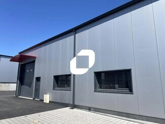 Plus de détails pour 31 Rue Chotard, Le Loroux-Bottereau - Bureau, Local d'activités à louer