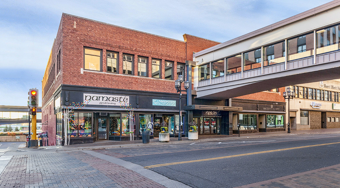 400-408 W Superior St, Duluth, MN for lease Building Photo- Image 1 of 6