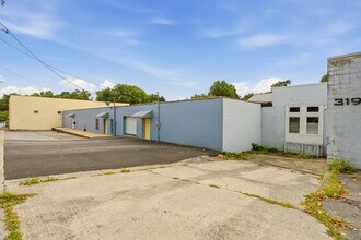 303-311 E Anderson Ave, Knoxville, TN for lease Interior Photo- Image 1 of 18