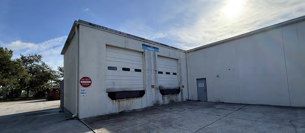 2050 Sunnydale Blvd W, Clearwater, FL for sale - Building Photo - Image 3 of 14