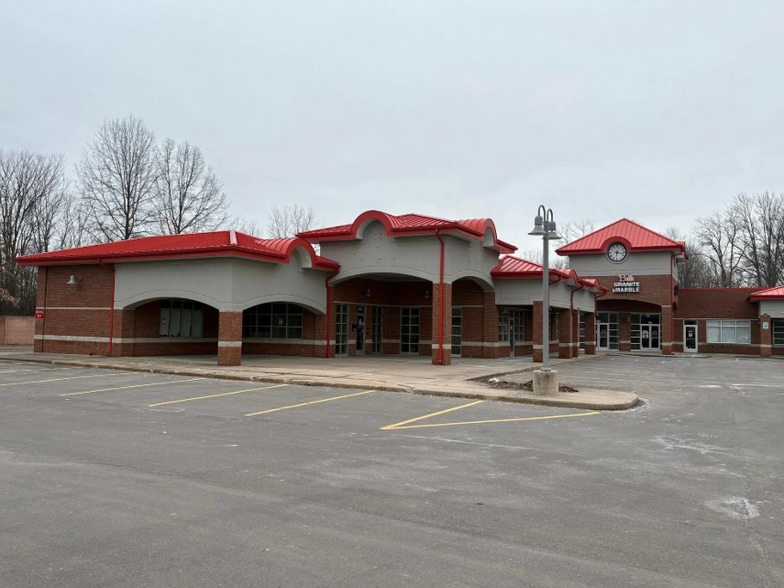 16035-16215 Dix Toledo Rd, Southgate, MI à louer - Photo du bâtiment - Image 2 de 5