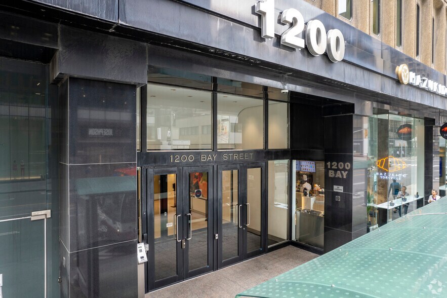 1200 Bay St, Toronto, ON à louer - Photo du bâtiment - Image 3 de 4
