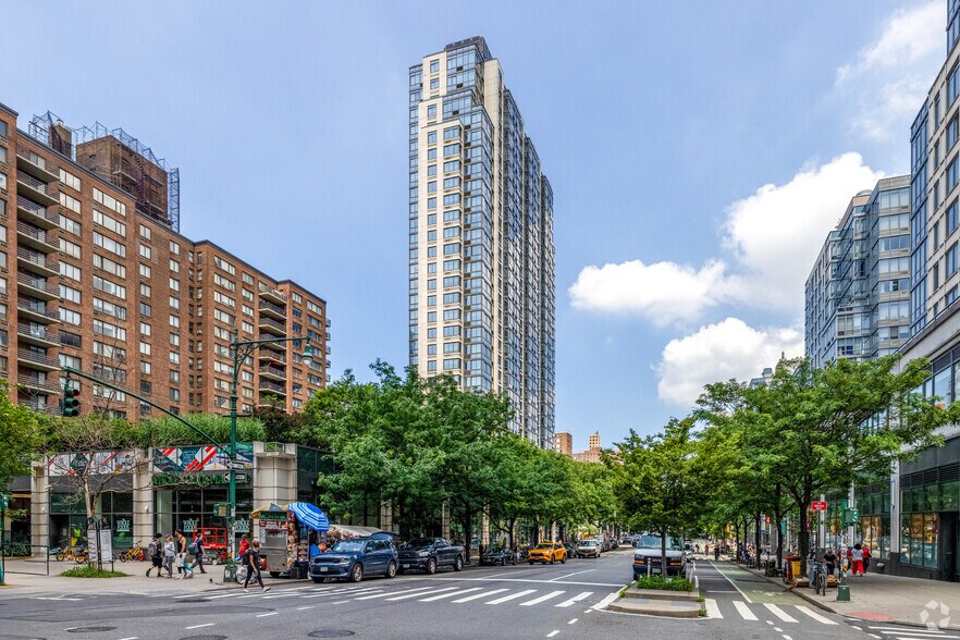 808 Columbus Ave, New York, NY à louer - Photo principale - Image 1 de 14
