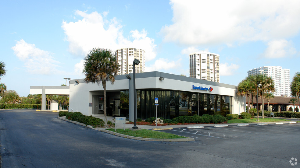 3046 S Atlantic Ave, Daytona Beach, FL for sale - Building Photo - Image 1 of 2