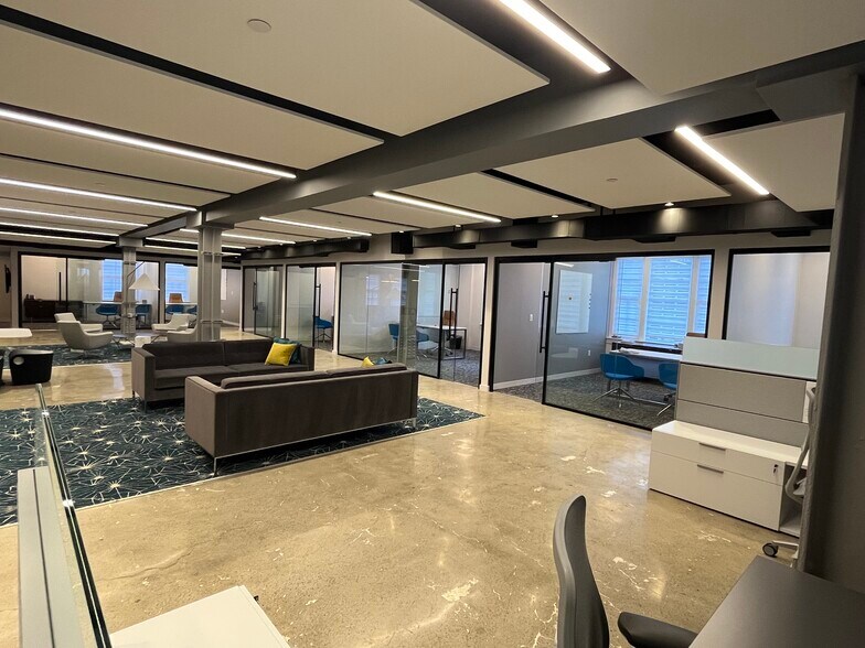 240 Newbury St, Boston, MA for lease - Interior Photo - Image 2 of 7