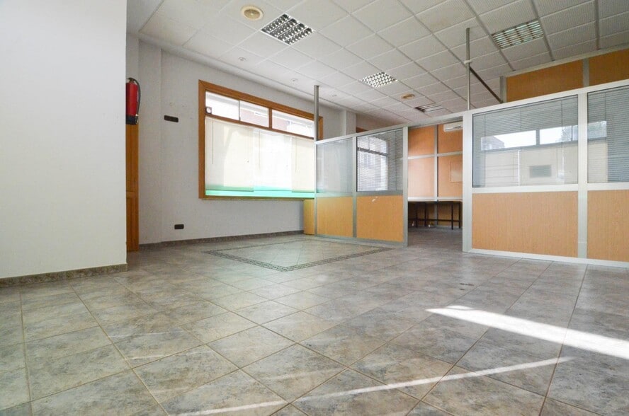 Retail in Santa Marta de Tormes, Salamanca for sale - Building Photo - Image 1 of 37