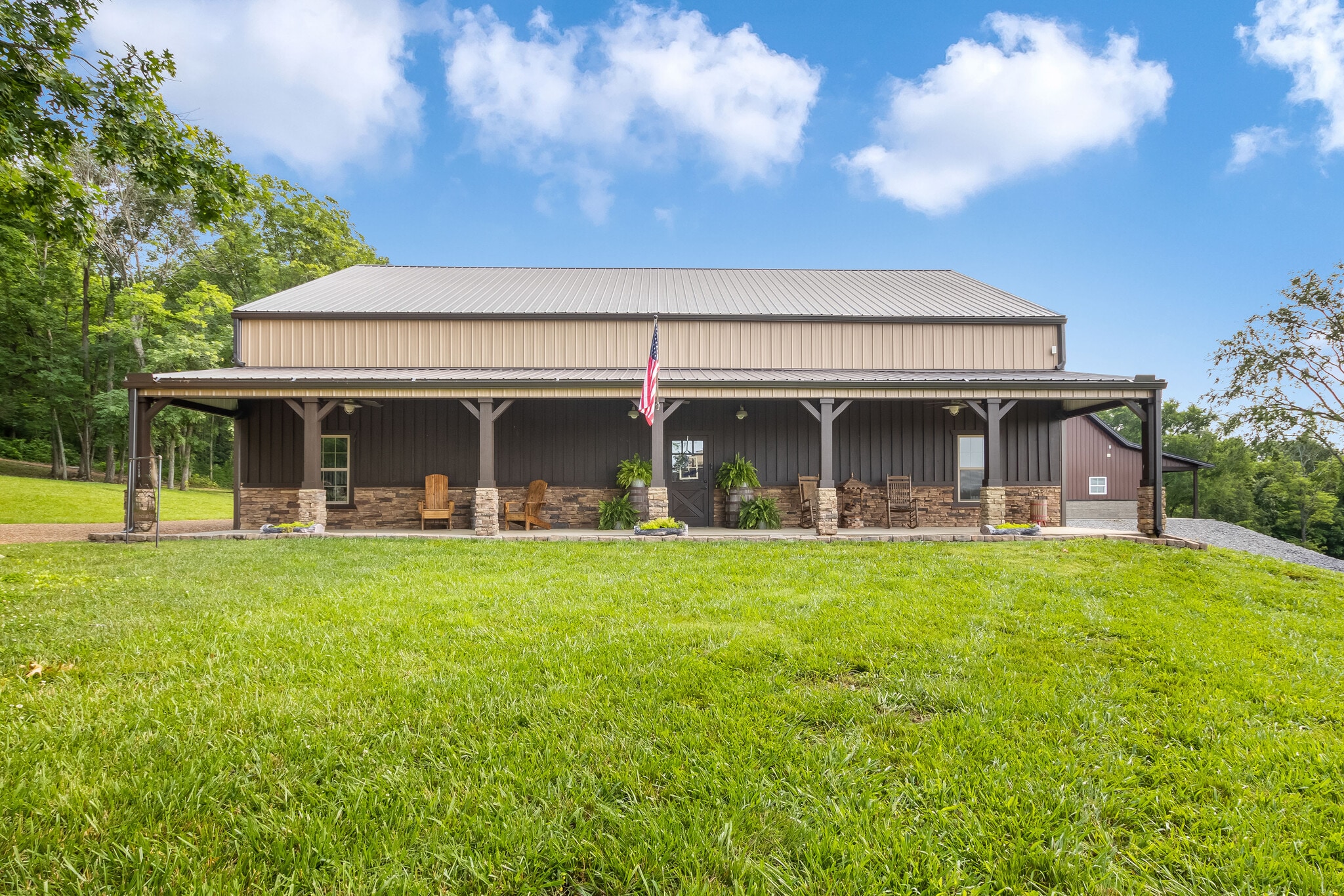 1049 Oregon Rd, Lascassas, TN for sale Primary Photo- Image 1 of 113