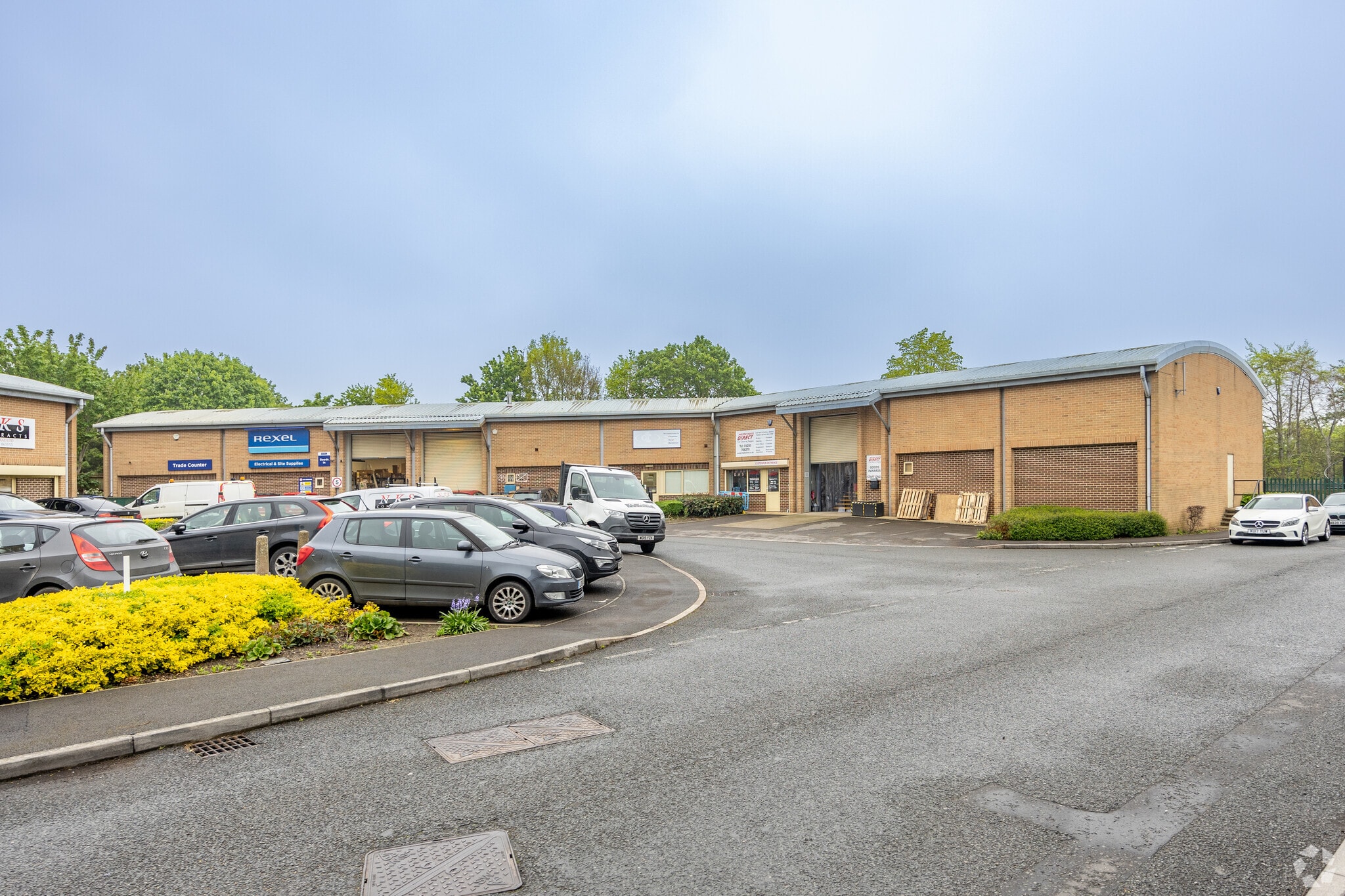Chesterton Ln, Cirencester for lease Primary Photo- Image 1 of 3