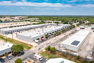 11905-11945 Starcrest Dr, San Antonio, TX - Aérien  Vue de la carte - Image1