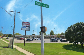 More details for 35 Berkshire Dr, Crystal Lake, IL - Retail for Lease