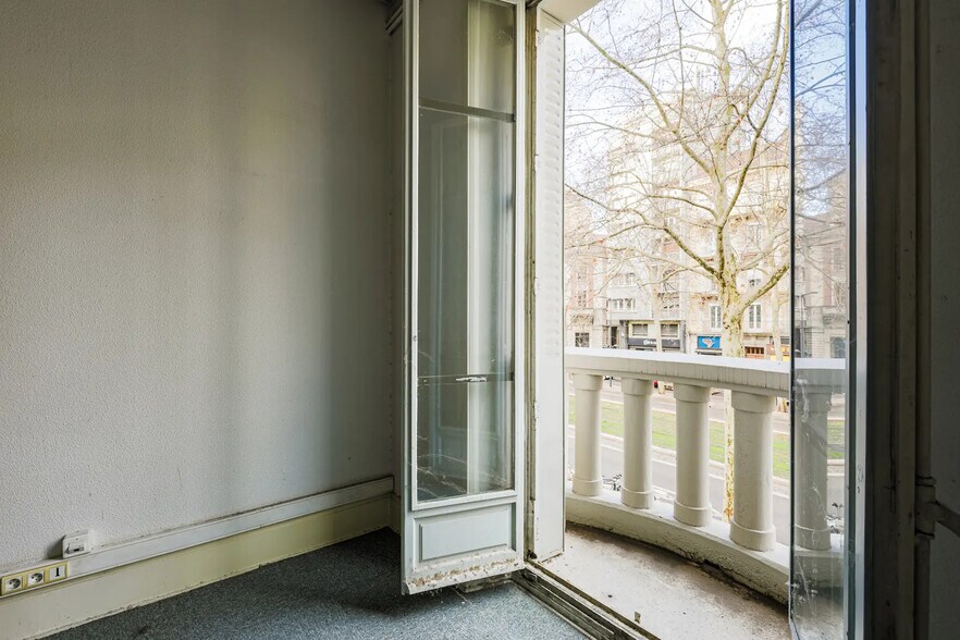33 Cours Jean Jaurès, Grenoble à vendre - Photo intérieure - Image 3 de 10