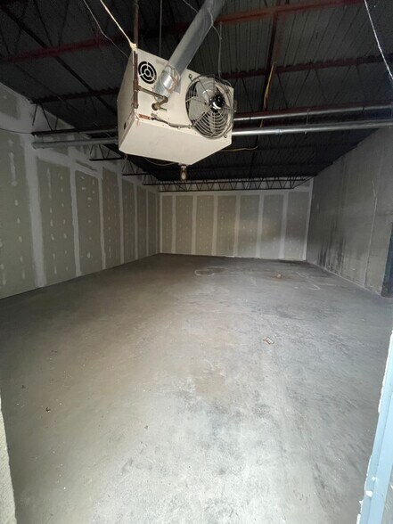 591 Middle Tpke, Storrs Mansfield, CT à louer - Photo intérieure - Image 3 de 27