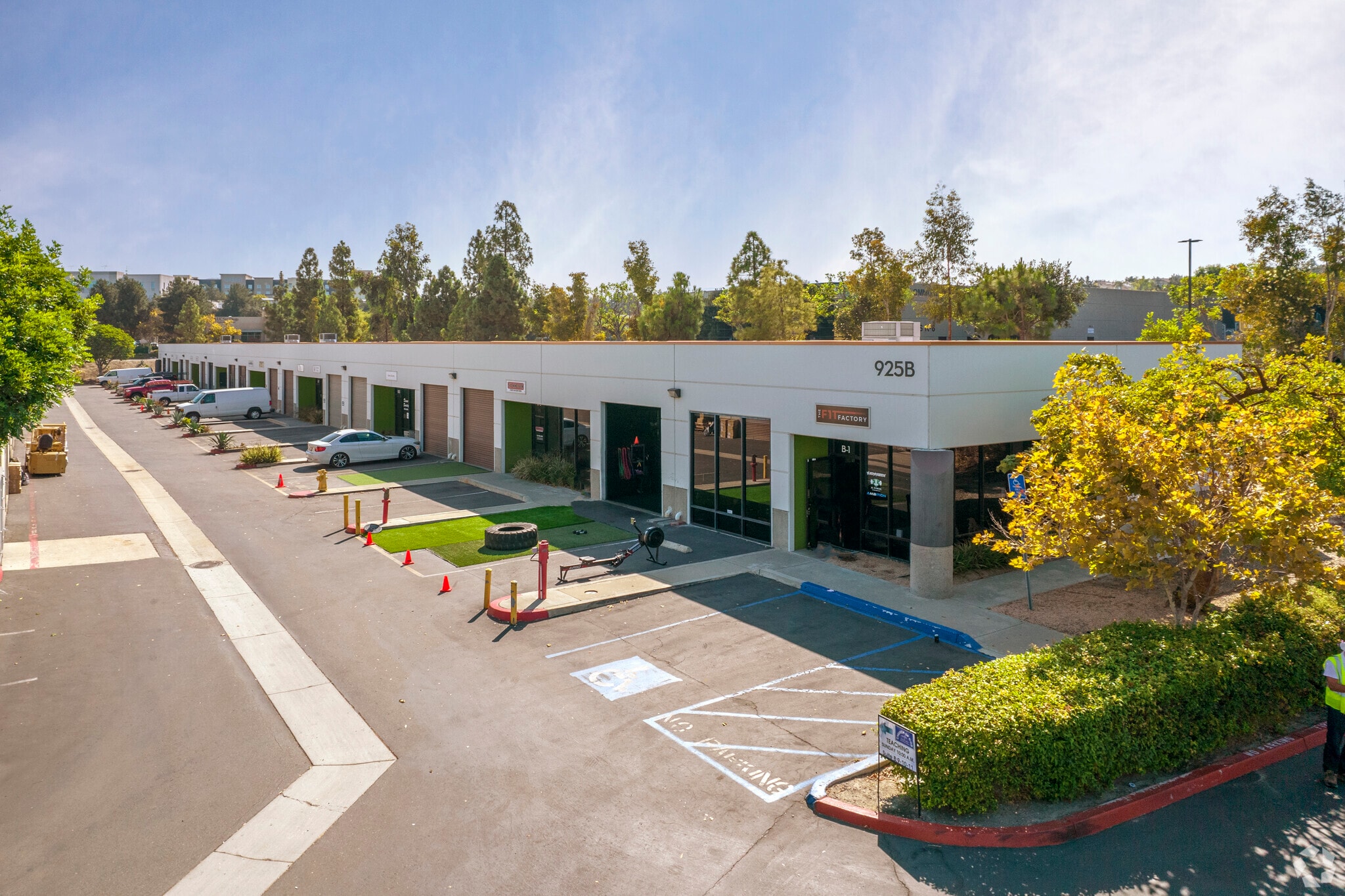 925 Hale Pl, Chula Vista, CA for lease Primary Photo- Image 1 of 5