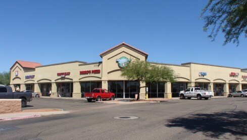 8390 W Cactus Rd, Peoria, AZ à louer - Photo du bâtiment - Image 2 de 6