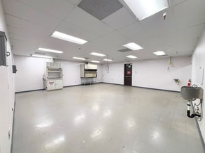 2121 2nd St, Davis, CA for lease Interior Photo- Image 2 of 11