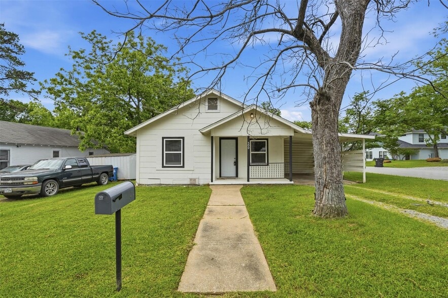 500 E Heron St, Denison, TX for sale - Primary Photo - Image 1 of 1