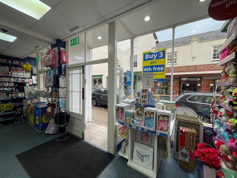 12-12A Market St, Faversham à vendre - Photo du bâtiment - Image 3 de 4