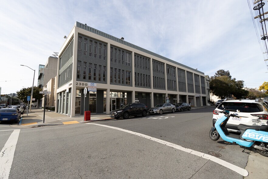 2300 Sutter St, San Francisco, CA à louer - Photo du bâtiment - Image 2 de 3