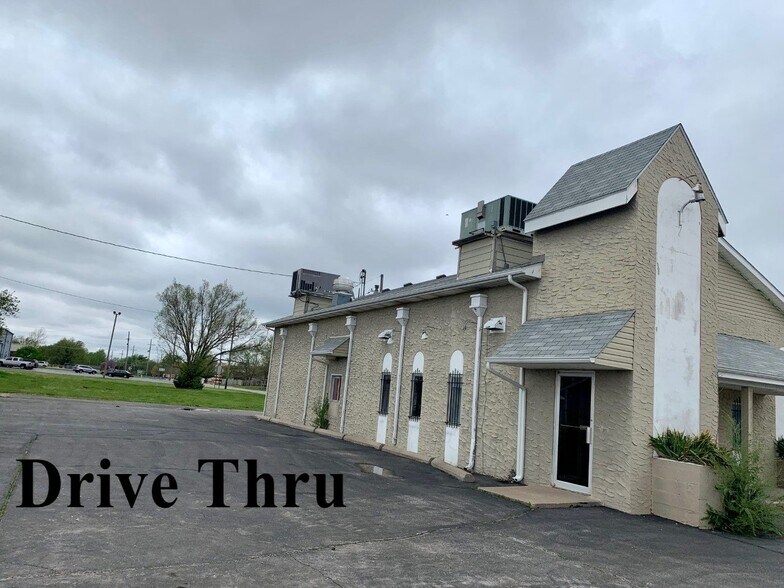 2205 S Garrison Ave, Carthage, MO à vendre - Photo du bâtiment - Image 3 de 9