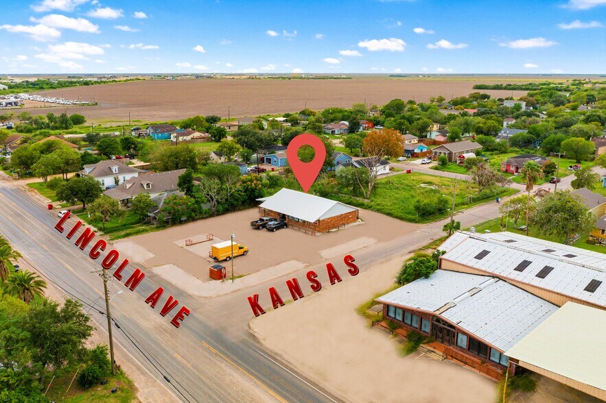 701 Lincoln Ave, Robstown, TX à vendre - Photo du bâtiment - Image 3 de 24