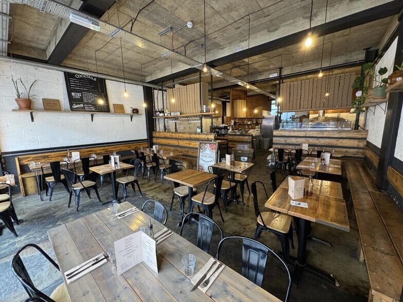 291-307 Kirkdale, Londres à louer - Photo du bâtiment - Image 3 de 9