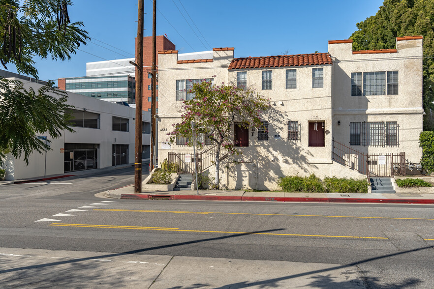 4563 W Fountain Ave, Los Angeles, CA for sale - Building Photo - Image 2 of 10