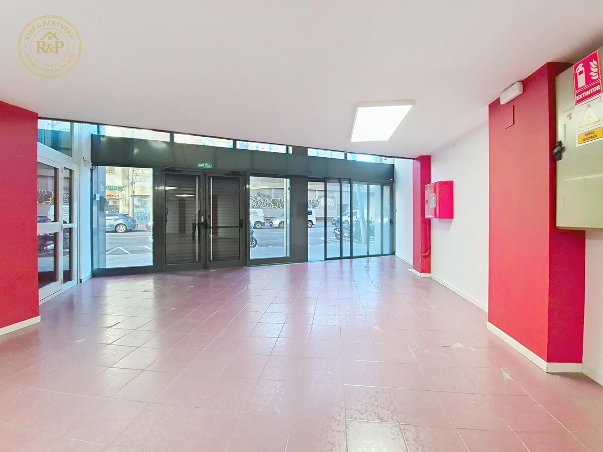 Avenida Meridiana, 259, Barcelona, BAR 08027 - Unit 00 -  - Interior Photo - Image 1 of 25