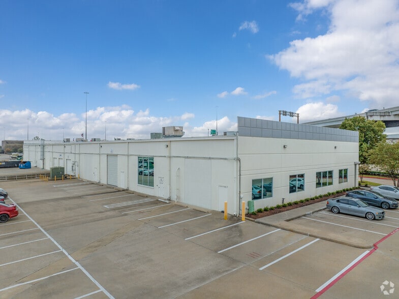 15120 Northwest Fwy, Houston, TX à louer - Photo du bâtiment - Image 3 de 6