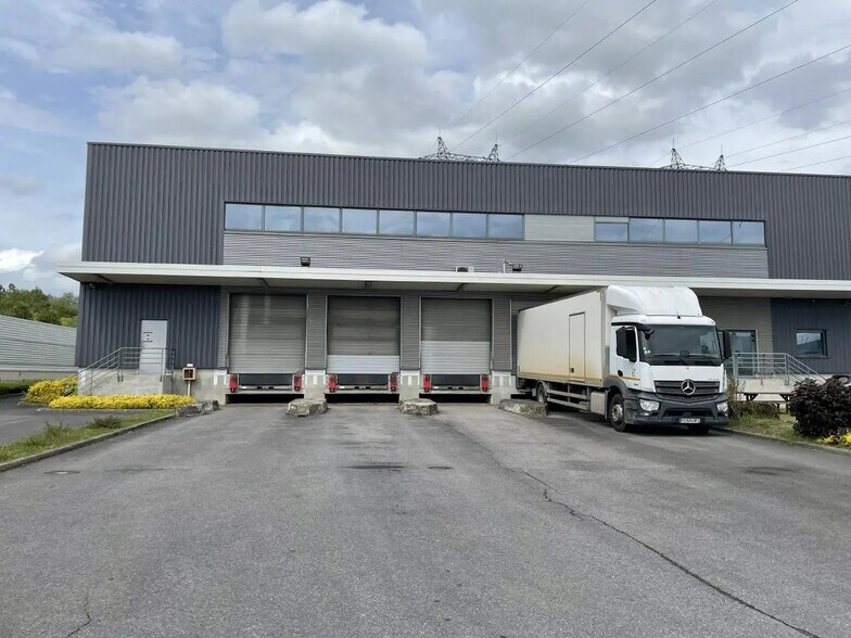 Flex dans Villeparisis à louer - Photo du bâtiment - Image 2 de 10