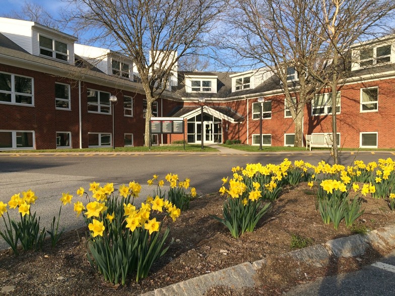 747 Main St, Concord, MA à louer - Photo du b timent - Image 1 de 8