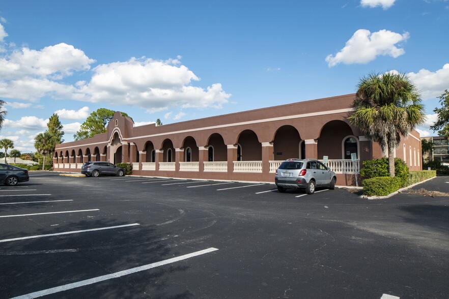 2484 Caring Way, Port Charlotte, FL for lease - Building Photo - Image 2 of 11