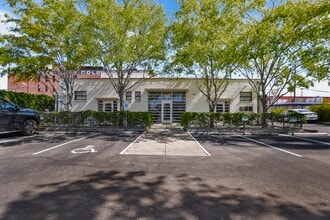 1320 E Houston St, San Antonio, TX for lease Interior Photo- Image 2 of 27