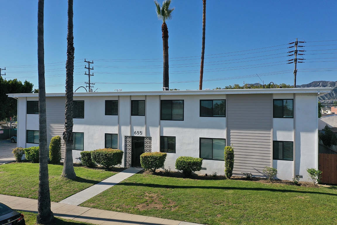655 Ivy St, Glendale, CA à vendre Photo du bâtiment- Image 1 de 15