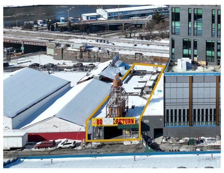 2520 Park Ave, Bronx, NY à vendre - Photo du bâtiment - Image 3 de 6