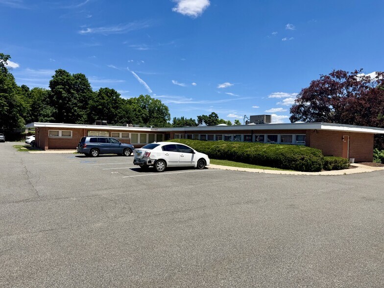 369 W Blackwell St, Dover, NJ à louer - Photo du bâtiment - Image 1 de 12