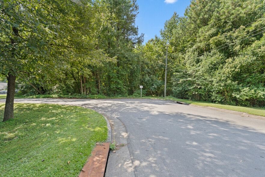 2400 Roanoke st, Durham, NC for sale - Building Photo - Image 2 of 3