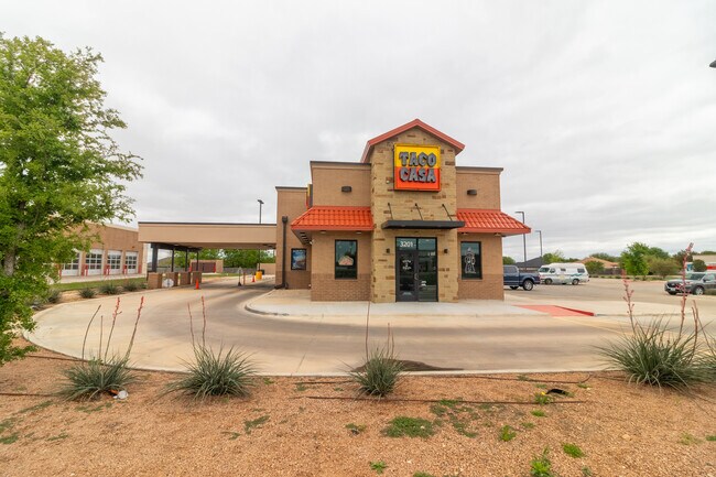 Plus de détails pour 3201 W Stan Schlueter Loop, Killeen, TX - Commerce de détail à vendre